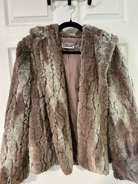 Hooded Faux Fur Jacket in Taupe